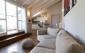 Mamma Ciccia Holiday Home - Cozy Attic